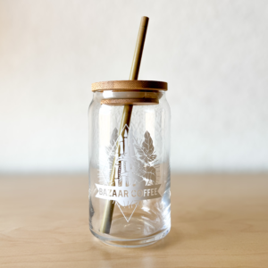 BAZAAR COFFEE GLASS WITH BAMBOO LID & BLACK STRAW